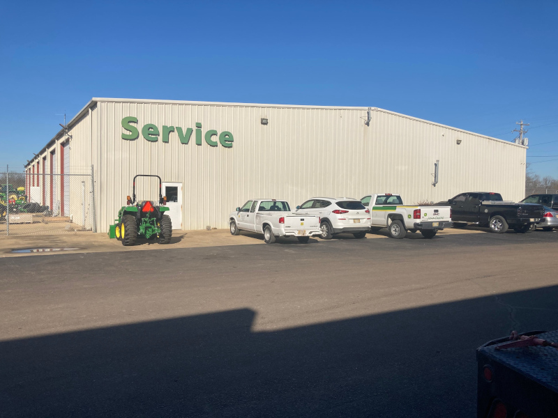 Service Scruggs Farm Lawn and Garden located in Saltillo